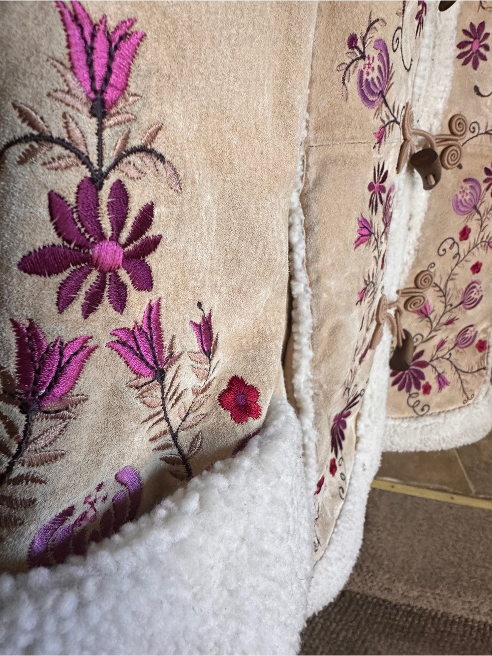 Vintage St. John's Bay Beige Teddy Jacket with Pink Floral Embroidery - Picture 6 of 11